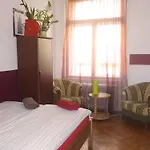 Gaia Astoria Hostel