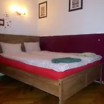 Gaia Astoria *