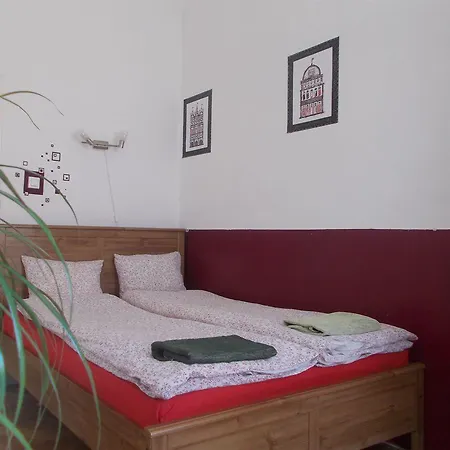 Gaia Astoria * Budapest