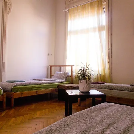 Gaia Astoria * Budapest