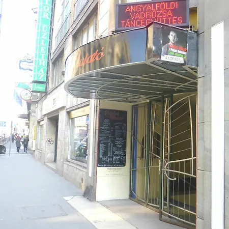 Gaia Astoria Hostel Budapest