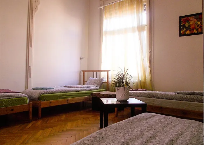 Gaia Astoria * Budapest