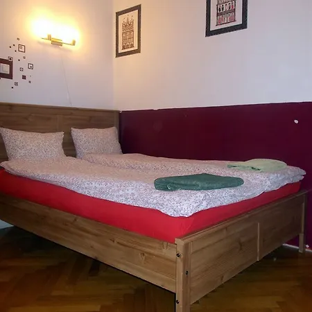 Gaia Astoria *
